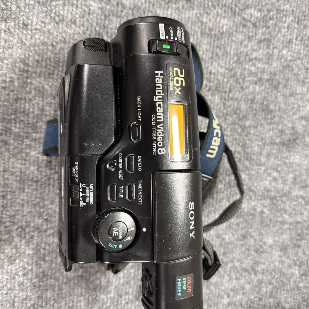 Sony Handycam Video 8 Camcorder VCCD-TR66 Bundle Camera is Tested Bag Batteries